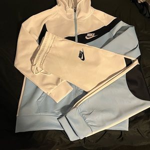 Fire Nike Jumpsuit 🔥 Mens Large fits like a Medium